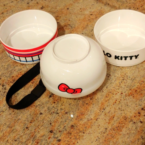Hello Kitty Bento Box - Picture 5 of 9